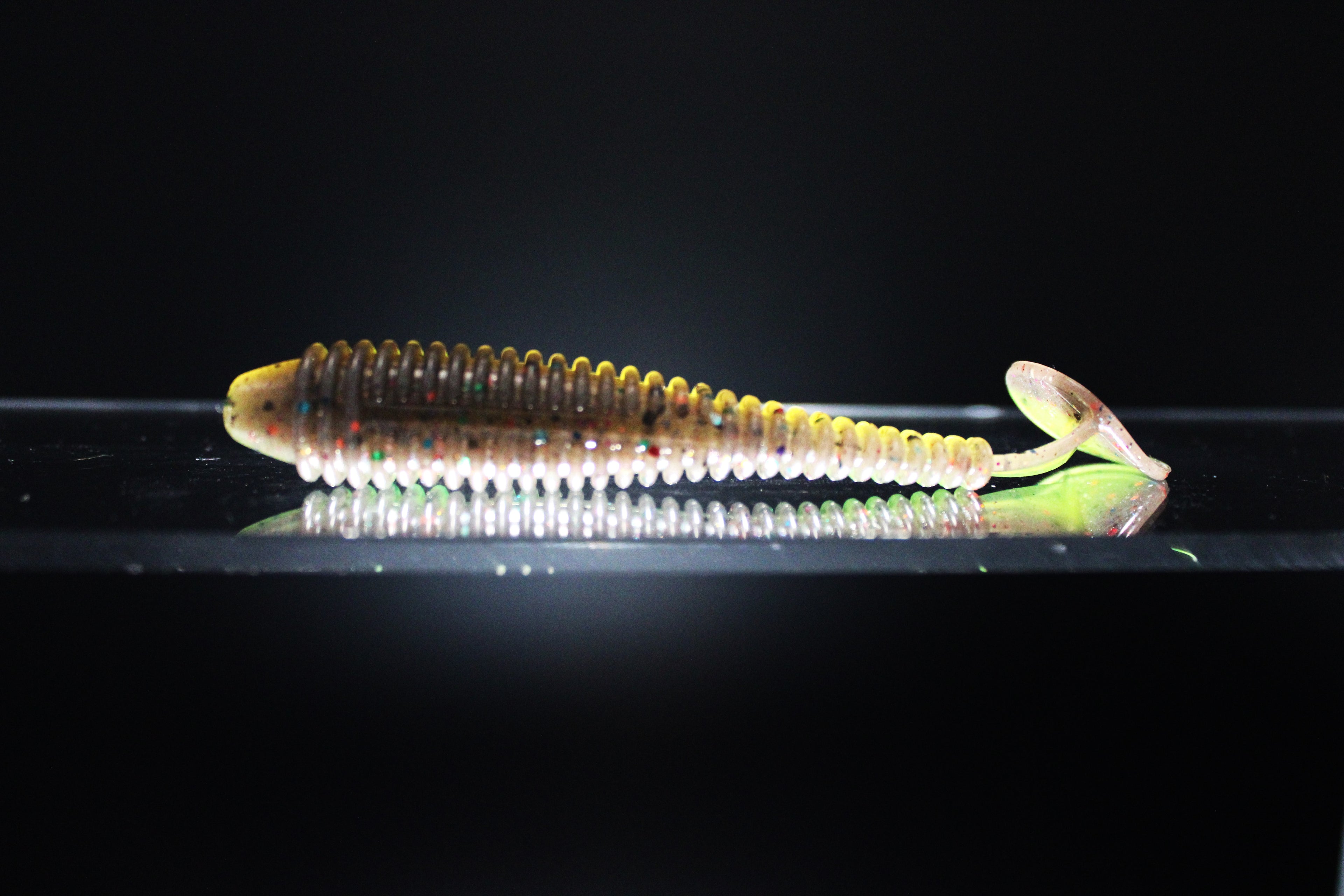 Verede y Morado - 3.3" Ribbed Paddle Tail Swimbait
